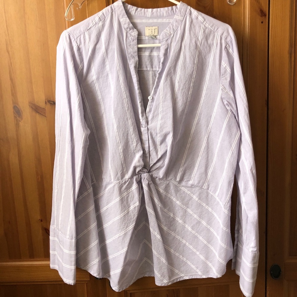 3/$20 Sale! 🌞 A New Day Twist Front Top